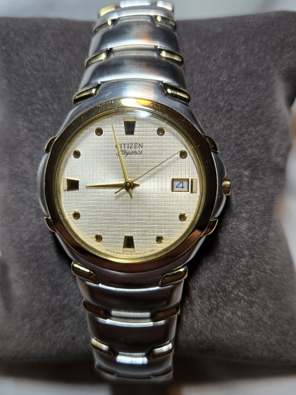Vintage Citizen Elegance Signature Two-Tone Men's Watch – Pristine Condition